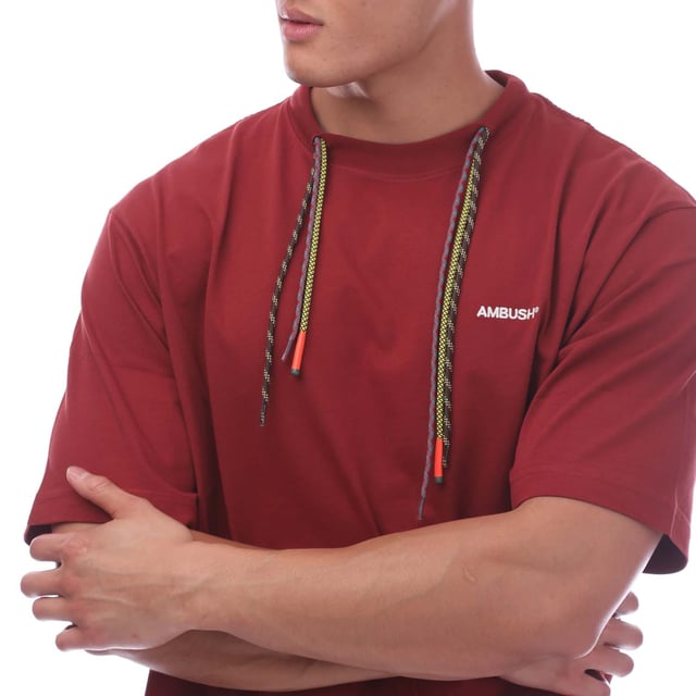 Ambush Multicord T-Shirt in brown.- Ribbed crewneck.- Short sleeves.- Ambush logo embroidered to the chest and the brand's iconic draw cords at the neckline.- Elasticated trims.- Straight hemline.- Relaxed fit.- 100% Cotton.- Ref: BMAA0560012810