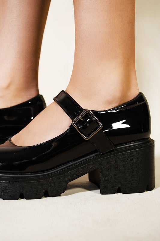 A touch of the classic and a dash of the modern make these sandals a versatile addition to any wardrobe. No matter how you're feeling, there's something about these trendy sandals that will put a smile on your face. The chunky block heel, buckle fastening strap give this pair a little extra sass and sophistication. So, whether you're dressing up or down, these gorgeous block heels will always keep you shining loud and proud.