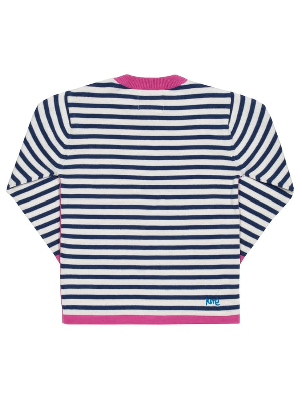 Our seahorse jumper with a gorgeous intarsia design will keep your little one smiling whatever the weather, creating a comfortable knitted layer.
