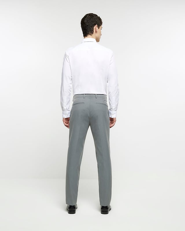 Slim fit, Pocket detail, Button & zip fastening, Belt loops