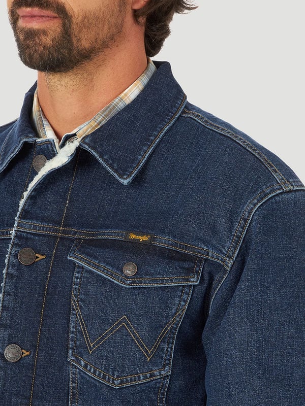 Ramp up your style with this Western Denim Jacket. Created with enhanced denim specifically crafted to have superior stretch recovery, meaning it will hold shape throughout the day. Western details spade chest pockets with W stitching, flap pockets with snaps, welt front pockets are infused with a soft, sherpa lining through the entire body to make this jacket both fashionable and functional.

Sherpa Lined  Denim Fabric
 
100% Cotton Outer, Polyester Borg Lining
 
Regular Collar
   
27" Shoulder to Hem
    
Sizing: As expected
 
Fit: Boxy
  

These are end of line ex Wrangler and may not be in original packaging