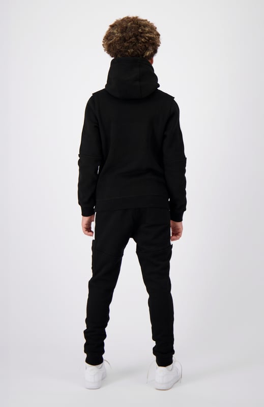 51% polyester | 49% katoen Elastische tailleband met trekkoord Voorzakken met rits Geborduurd Convoy-logo op rechterbeen Zijzak met rits en merkpatch Sportieve strepen aan de zijkanten Kan gecombineerd worden met JR. ANORAK GESTREEPTE HOODIE 