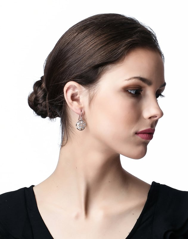 This Orphelia Drop Earrings in Silver/Rose is made of the highest quality allergy free 925 Sterling Silver. The Orphelia 'Oceane' Women's 925 Sterling Silver Drop Earrings - Silver/Rose ZO-7090/1 comes delivered in a beautiful gift box and has a two year warranty - the perfect gift to spoil yourself or a loved one.