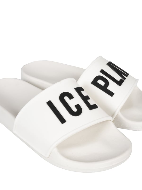 Fácilmente deslizables, estos zapatos son la elección perfecta para quienes valoran la comodidad y la rapidez al vestirse.

En el frente, el nombre de la marca subraya sutilmente el prestigio y la renombre del fabricante, añadiendo elegancia y clase a cada paso.

La suela con logo no solo proporciona excelente adherencia y estabilidad, sino que también añade un toque de estilo que distingue estos zapatos de otros.

La punta redonda hace que los zapatos no solo sean estilosos, sino también extremadamente cómodos, ofreciendo espacio para los dedos y comodidad de uso durante todo el día.

Hechos de material de alta calidad, estos zapatos combinan durabilidad con elegancia, garantizando un uso prolongado y la conservación de un aspecto excelente.

Empaquetados en una caja de la marca, estos zapatos son el regalo perfecto, listo para ser entregado, resaltando la atención al detalle y el carácter lujoso del producto.