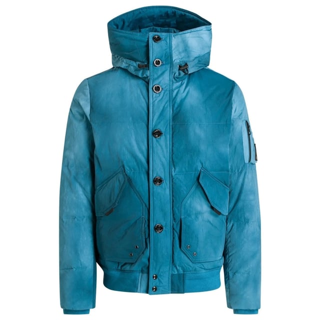 Experience the ultimate in versatility and style with the Belstaff Blue Jacket. This down jacket offers both warmth and fashion-forward design, allowing you to effortlessly transition from a casual day look to a chic evening ensemble. Stay cozy and look amazing with this must-have jacket!, Down Jacket, Material: 100% Polyamide, Filling: 90% White Duck Down, 10% White Duck Feather, 750 Fill Recycled Down Insulation Jacket, Water Repellent, Wind Proof, Made From Recycled Fabric, Zip Closure, Blue Jacket, Blue Coat