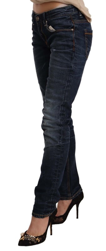 Brand new with tags
  Slim fit cut
  Made from 98% cotton and 2% elastane
  Blue washed color
  Low waist skinny denim
  Zipper and button closure
  Logo details
Material: 98% Cotton 2% Elastane