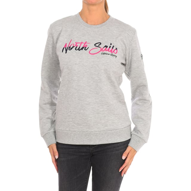 Sweatshirt North Sails.
 Ribbed crew neck.
 Brand print on the front.
 Brand logo on one sleeve.
 Ribbed cuffs and waistband.
 Seams seen in tone.
 Composition: 80% Cotton, 20% Polyester
 Care:
Wash at maximum temperature 30º.
 Iron at low temperature.
 Do not use bleach.
 Do not use dryer.
 Do not dry clean.