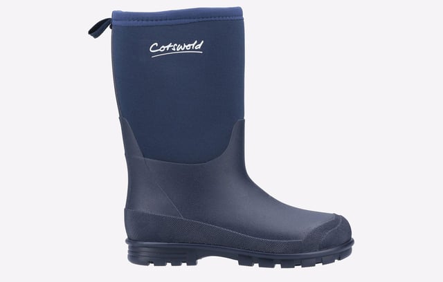 Hilly Neoprene from Cotswold, is the perfect welly for all weather conditions. With fully waterproof neoprene for excellent warmth and comfort.
- 100% Waterproof- Pull On Loop- Lightweight sole- Reinforced toe and heel- Easy to clean overlay