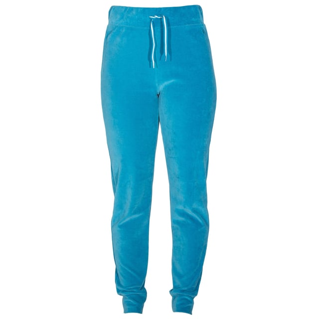 Luxurious lounging is calling so why not treat yourself to this seasonal must have. Our sea blue joggers are made in organic cotton velour fabric which has a gorgeous velvety quality to give you that extra soft feel. For even more comfort, our Bradstock joggers are a perfect combo with our matching Bradstock velour hoody. Why not just take five?