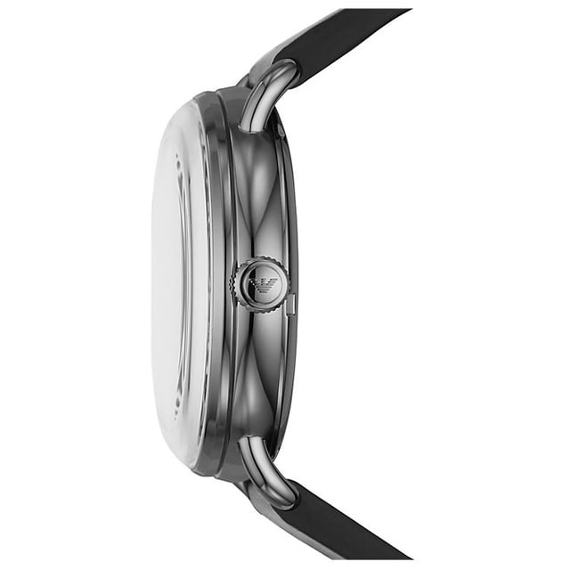 Elegante Herrenuhr der Marke Armani. Die Uhr hat ein Armband, das auch kleiner gemacht werden kann, das Gehäuse hat einen Durchmesser von 43 mm. Die Uhr hat ein mechanisches Uhrwerk, so dass keine Batterien benötigt werden.  Marke: ArmaniModellname: AR60026 (43mm)Kategorie: HerrenuhrMaterialien: Edelstahl, LederFarbe: schwarz, silber