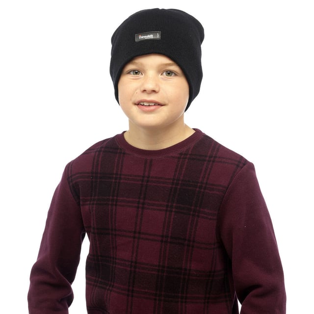 Kids plain beanie hat with Thinsulate thermal lining. Choice of 3 colours. Choice of 2 sizes: 7-10 Years and 11-13 Years. Shell: 100% Acrylic, Lining: 65% Polypropylene, 35% Polyester. Hand wash only. Do not tumble dry.