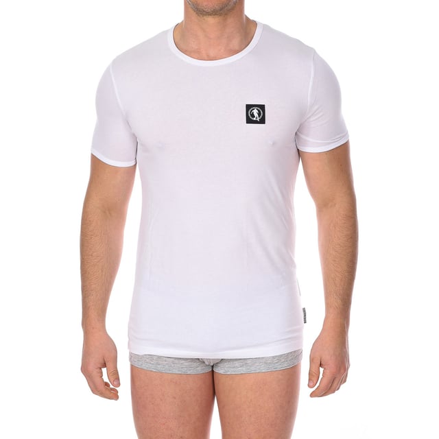 Bikkembergs short sleeve t-shirt.
 White color
 Round neck with ribbed finish.
 Fabric label personalized by the brand, on the upper side.
 Comfortable and breathable fabric.
 Seams seen in tone.

 Composition: 95% Cotton, 5% Elastane

 Care:
 -Wash at max temperature. 40ºC.
 -Do not use bleach.
 -Supports dry cleaning.
 -Allows you to use dryer.
 -Iron at max temperature. 130ºC.
 Composition: 95% Cotton, 5% Elastane
 Care:
Care:
 -Wash at max temperature. 40ºC.
 -Do not use bleach.
 -Supports dry cleaning.
 -Allows you to use a dryer.
 -Iron at max temperature. 130ºC.