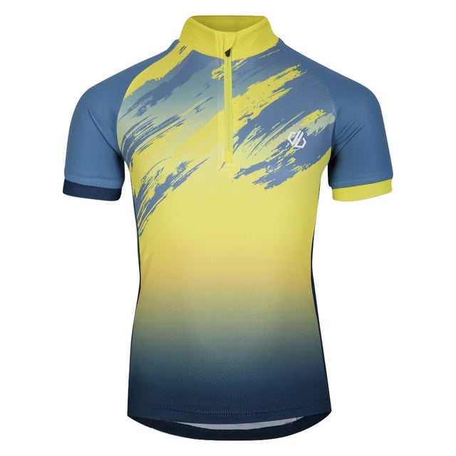 The Dare 2b Speed Up II Jersey. The kids' cycling t-shirt is packed with features to keep them fresh - it moves moisture to the surface and repels odour-causing bacteria. The 1-4 zip is great for airflow. Finished with pockets to the back.