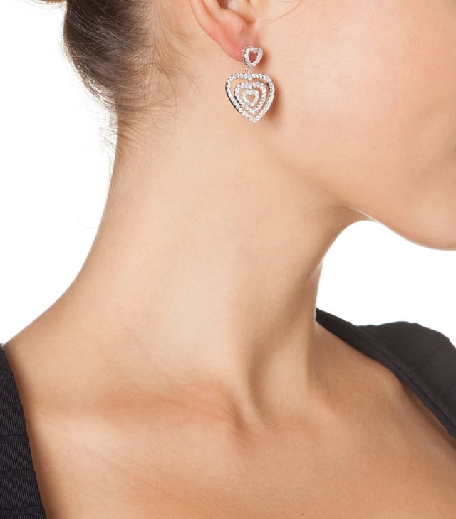 This Orphelia Drop Earrings in Silver is made of the highest quality allergy free 925 Sterling Silver. The Orphelia Women's 925 Sterling Silver Drop Earrings - Silver EAR-1218 comes delivered in a beautiful gift box and has a two year warranty - the perfect gift to spoil yourself or a loved one.
