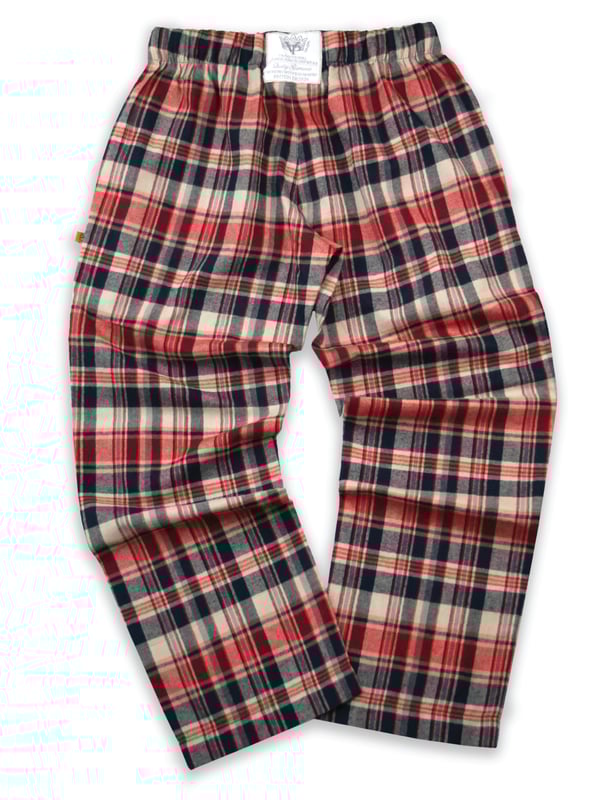 Navy beige & red brushed check unisex lounge pants by Vanilla Park for Adults
There’s nothing cosier than check nightwear in the winter. Our Rayner pyjama trousers are made from brushed 100% cotton for a comfy, warm feel and are trimmed with navy cotton. Fully elasticated at the waist, with an adjustable front drawstring the trousers have two side pockets. Wear it with a jersey T-shirt for the perfect way to lounge or sleep when temperatures tumble.
100% Cotton
Machine Washable
Super soft luxury brushed cotton fabric
Comfortable jersey inner waistband
Unisex.