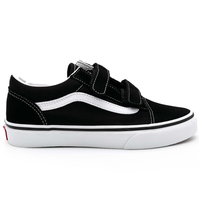 Spezifikationen: Ikonischer Sneaker für Kinder, neu aufgelegt mit Streifenverschluss, Wildledereinsätzen und klassischer Waffelsohle Obermaterial: Synthetisches Material, Wildleder Schnürung: Streifen Sohlenart: Flache Sohle mit Logo Nummeriert: EU