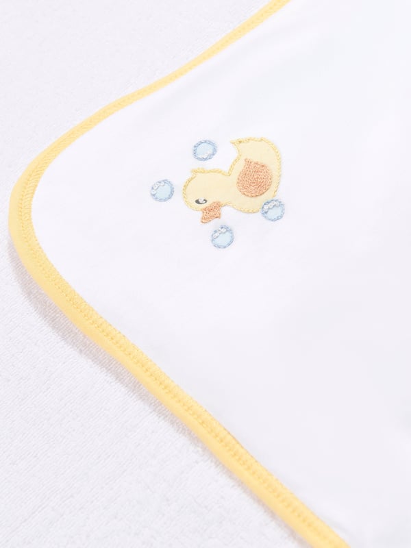 Introducing Magnolia Baby's Baby Rubber Ducky Embroidered Towel in White ‚ a luxurious addition to your Baby Unisex's nursery essentials. Distinguishable features: Chic Design: Showcasing an elegant rubber ducky embroidery, adding an upscale touch to your baby's bath time products. Premium Quality: Expertly crafted from top-notch fabric ensuring softness and comfort for your little one's tender skin. Versatile: Perfect for everyday use but equally great for special occasions.Upgrade your Baby Unisex's assortment with the Baby Rubber Ducky Embroidered Towel in White by Magnolia Baby. Let your baby experience luxury and comfort at its best! Order now.