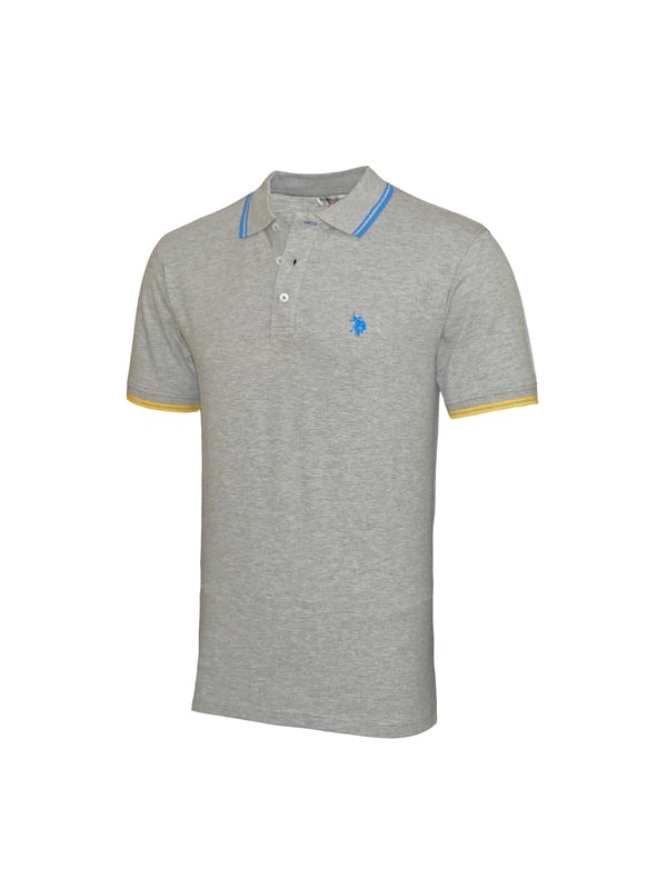 Wunderschöne Poloshirts der Marke USPA. Farblich abgesetzte Bündchen an den Ärmeln und am Kragen. Hochwertige Baumwollmischungen und Verarbeitung, ideal für Sport und Freizeit.