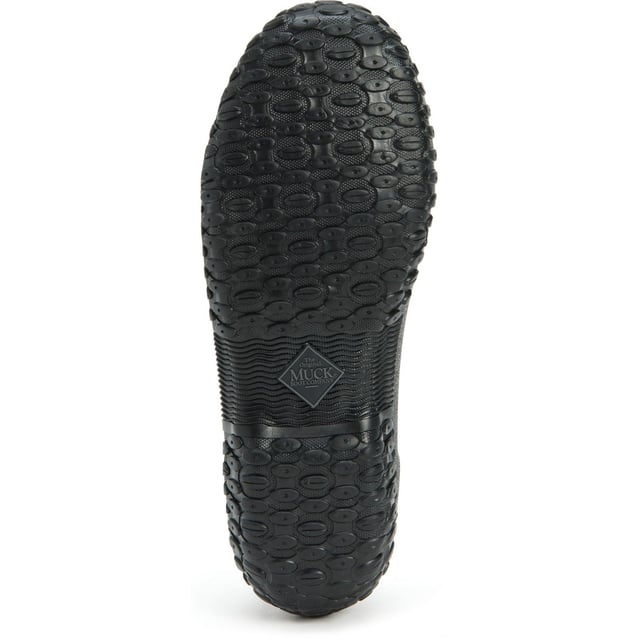 Muck Boots Muckster II Low Rubber Black Wellies Shoes The gardening shoe that started it all now comes in a true women's last offering an even greater fit for all day comfort. Whether you're in the garden, running errands, or walking the dog, you'll enjoy these shoes.
