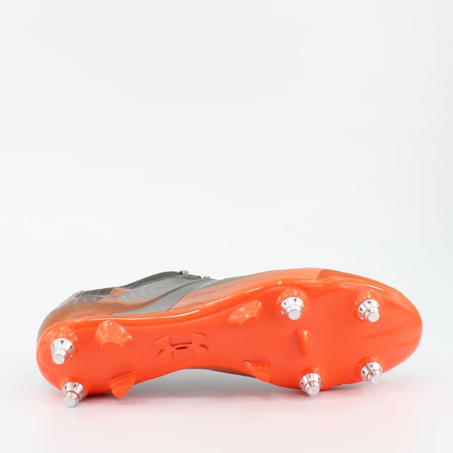 Under Armour Magnetico Pro Hyb Boots de fútbol de cuero para hombres 3022927 101 Una capa interna de material auxético flexible se moldea alrededor del pie para un ajuste y sensación preciso de guantes que está realmente personalizado para cada pie.