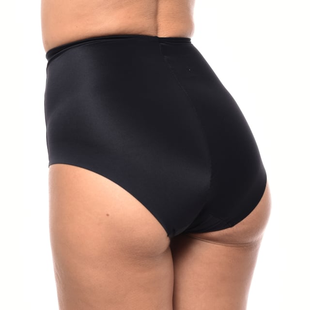 High Waisted Maxi Panty Perfect Curves - Janira

 The Janira Maxi Perfect Curves High Waisted Panty is the ideal choice for those looking for a garment with a high level of control and a perfectly defined silhouette, without sacrificing comfort.

 With an extra high rise, this panty offers a strong level of reduction, providing effective control in the belly and lumbar area. The additional front reinforcement ensures maximum support, helping to sculpt and contour the silhouette.

 Thanks to its laser cuts, this panty is completely invisible under clothing, ensuring that you can wear it with any garment without worrying about marks.

 In addition, it has a cotton terry crotch that offers softness and freshness throughout the day.

 The legs are designed with the concept of "comfort", ensuring that the garment does not mark or irritate the skin.

 The extra-soft lycra fabric adapts to the body like a second skin, providing maximum comfort all day long.

 This Maxi High Waisted Panty is ideal for women who want to shape their figure with elegance, invisibility and unmatched comfort, making you feel safe and stylish at any time.
 Composition: 70% Polyamide, 30% Elastane
 Care:
- Hand wash or delicate cycle.
 - Use mild detergent.
 - Do not use bleach.
 - Air dry.
 - Do not iron.