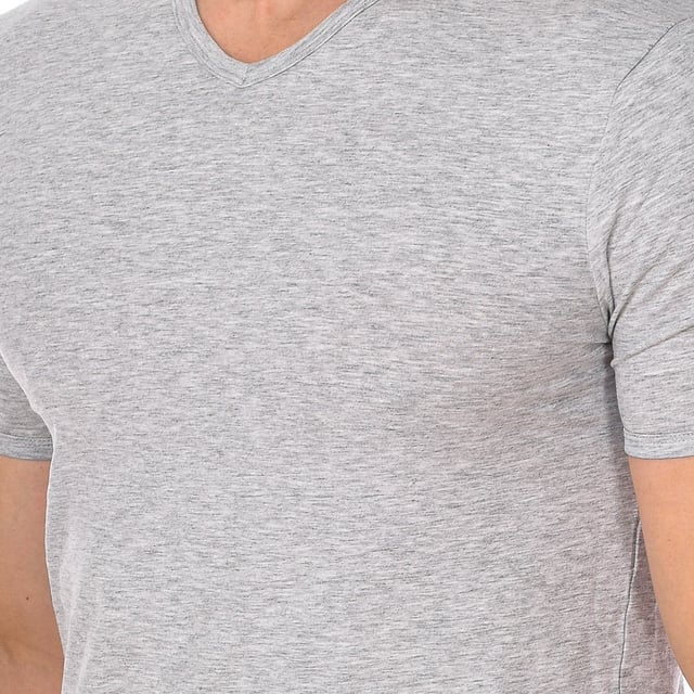 Bikkembergs short sleeve t-shirt.
 V-neck with ribbed finish.
 Fabric label personalized by the brand on the back of the neck.
 Comfortable and breathable fabric.
 Seams seen in tone.
 Composition: 95% Cotton, 5% Elastane
 Care:
Care:
 -Wash at max temperature. 40ºC.
 -Do not use bleach.
 -Supports dry cleaning.
 -Allows you to use a dryer.
 -Iron at max temperature. 130ºC.
