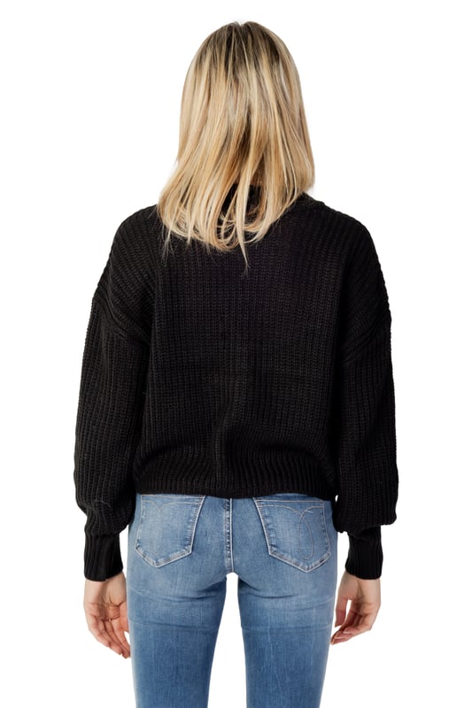 Brand: Only Gender: Women Type: Cardigan Season: Fall/Winter  PRODUCT DETAIL &bull; Color: black &bull; Pattern: plain &bull; Fastening: buttons &bull; Sleeves: long  COMPOSITION AND MATERIAL &bull; Composition: -100% acrylic