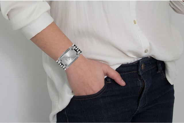 Guess heavy metal watch outlet