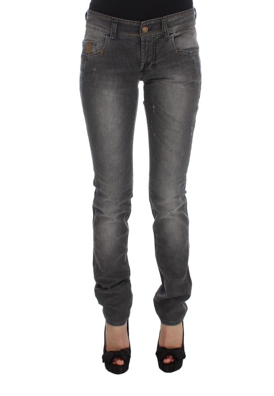 Nuevo con etiquetas  
Color: Lavado Gris  
Modelo: Ajuste Slim  
Hecho en Italia  
Material: 99% Algodón 1% Elastano  
Perfecto para mujeres que aprecian la moda de lujo