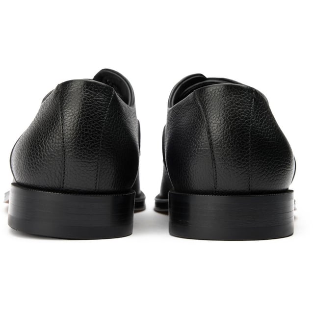 Zapatos derby Boss Derrek de color negro para hombre y suela de goma.