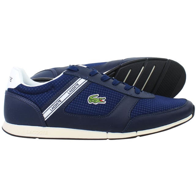Die Lacoste Menerva Sport 0121 1 CMA Herren Sneaker in Marineblau bieten ein sportliches und zugleich raffiniertes Design, das sie perfekt für legere Ausflüge oder aktive Lebensstile macht. Diese Sneaker kombinieren leichtgewichtigen Komfort, modernen Stil und hochwertige Materialien für vielseitigen Alltagseinsatz.

Hauptmerkmale:
Hochwertiges Obermaterial aus Synthetik und Mesh: 

Bietet Langlebigkeit, Atmungsaktivität und ein schlankes, sportliches Erscheinungsbild.

Ikonisches Lacoste Branding: 

Präsentiert das charakteristische Krokodil-Logo an der Seite und subtile Details für einen Hauch von Raffinesse.

Gepolsterte Innensohle: 

Sorgt für überlegenen Komfort und Unterstützung, ideal für längeres Tragen.

Gepolsterter Schaft und Zunge: 

Verbessert die Passform und den Komfort um den Knöchel und sorgt für ein sicheres und snug Gefühl.

Robuste Gummisohle: 

Bietet hervorragende Traktion und Stabilität auf verschiedenen Oberflächen und gewährleistet eine langlebige Leistung.

Leichtes Design: 

Reduziert die Ermüdung und macht diese Sneaker perfekt für den Ganztägigen Gebrauch oder leichte Aktivitäten.

Atmungsaktive Konstruktion: 

Enthält Mesh-Einsätze, um die Luftzirkulation zu fördern und Ihre Füße kühl und komfortabel zu halten.

Klassische Marineblau-Farbgebung:

Ein vielseitiges und zeitloses Design, das legere und athleisure Outfits mühelos ergänzt.

Die Lacoste Menerva Sport 0121 1 CMA Herren Sneaker in Marineblau sind eine ideale Wahl für diejenigen, die eine Balance aus sportlichem Stil, Komfort und Langlebigkeit suchen. Perfekt für den Alltag oder um Ihrer Garderobe einen modernen Akzent zu verleihen.