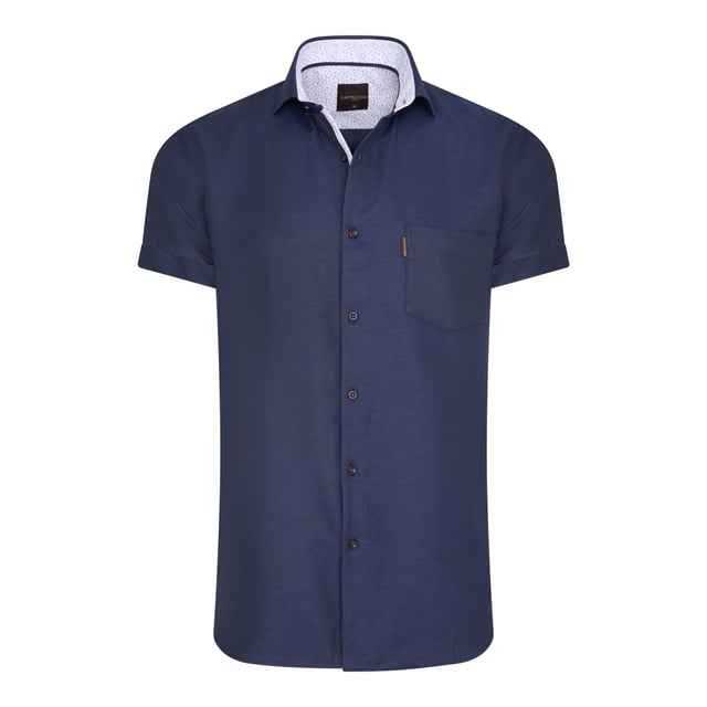 Blusa de manga corta Cappuccino Italia para hombre. La blusa está hecha de 100% algodón y tiene un corte regular.  Marca: Cappuccino ItaliaNombre del modelo: Short Sleeve Blouse UniCategoría: hombreComposición: algodónColor: azul, blanco