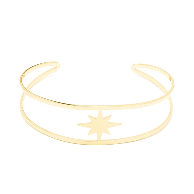 Pulsera Ugri acabada en oro amarillo de 18K. África se convierte en la línea perfecta para mujeres de personalidad, que no temen arriesgar lucir piezas de carácter propio.