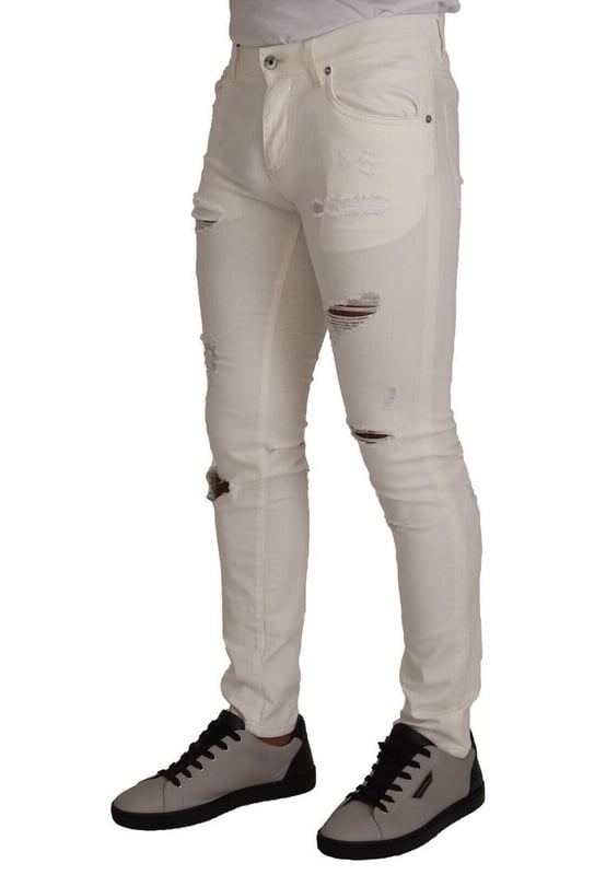 Nuevo con etiquetas  
Corte skinny  
Cinco bolsillos  
Cierre de cremallera y botón  
Placa de logo metálica en el bolsillo trasero  
Hecho en Italia  
Alta calidad artesanal  
Material: 98% Algodón 2% Elastano