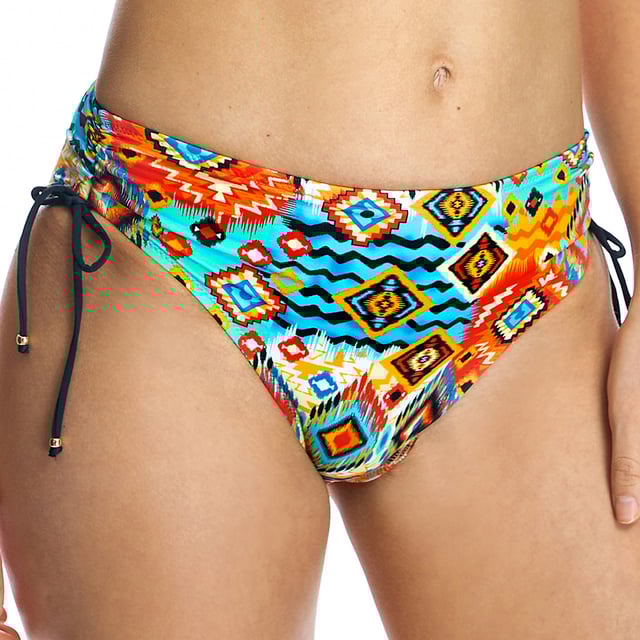 Women's high-waisted bikini panties W240956.

 They have adjustable ties or straps on the sides of the hips.
 The classic cut is flattering for different body types.
 Completely lined.
 These classic swim briefs are a versatile and practical option for the beach and pool.

 Cutting-edge fabric with high shaping power, high resistance to chlorine, tanning creams and oils and excellent moisture absorption properties.
 Composition: Outer lining: 80% Polyamide, 20% Elastane.
 Inner lining: 84% Polyester, 16% Elastane.
 Care:
Handwash.
 Do not use bleach.
 Do not use dryer.
 Do not iron.
 Do not dry clean.
 Do not squeeze.