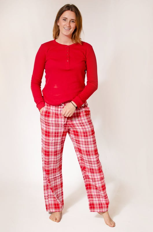 This cozy, cotton-blend pajama set includes a long-sleeved knit thermal, with a rounded hem, a crew neckline, and a Henley-style button placket. The matching bottoms are wide-leg flannel pants in choice of tartan or spotted, finished with handy side pockets, an elastic waistband. with adjustable drawcord. Packaged as a gift set - ideal Christmas present!

Fabric Bottoms: Soft Brushed 100% Cotton¬†¬†
Fabric Top: Waffle Texture Jersey - 60% Cotton, 40% Polyester

Long Sleeve Top
Bottoms straight leg with slant pocket
Sizing: As expected¬†