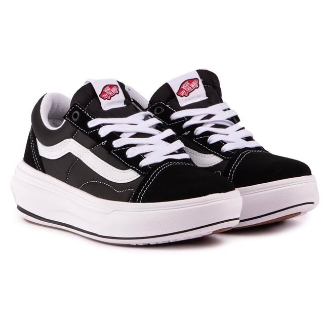 Black and white vans hotsell thick sole