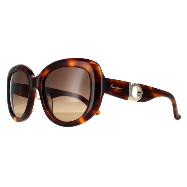 Salvatore Ferragamo Oval Womens Tortoise Brown Gradient Sunglasses SF727S are a modern oval style crafted from lightweight acetate. The Salvatore Ferragamo logo features on the temples for brand authenticity