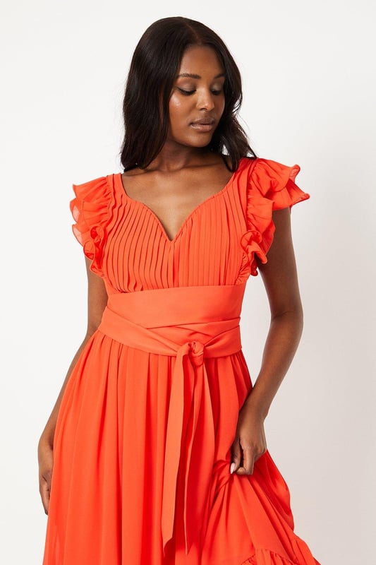 Elegant pleated maxi skirt top
