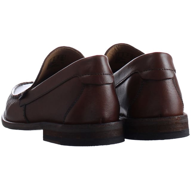 Clarks pace barnes online