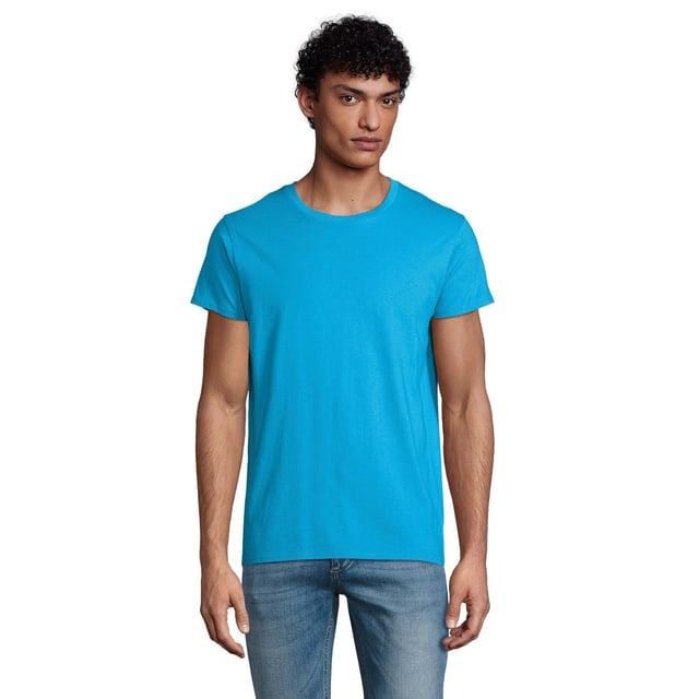 100% Semi-Combed Cotton. Fabric: Soft Touch. 150gsm. Design: Plain. Fit: Fitted. Neckline: Round Neck. Sleeve-Type: Short-Sleeved. Ribbed Collar, Taped Neck, Twin Needle Stitch, Unbranded Size Label. Conforms to Safety Standard: OCS100 Certified, Oeko-Tex Standard 100 Certified.
