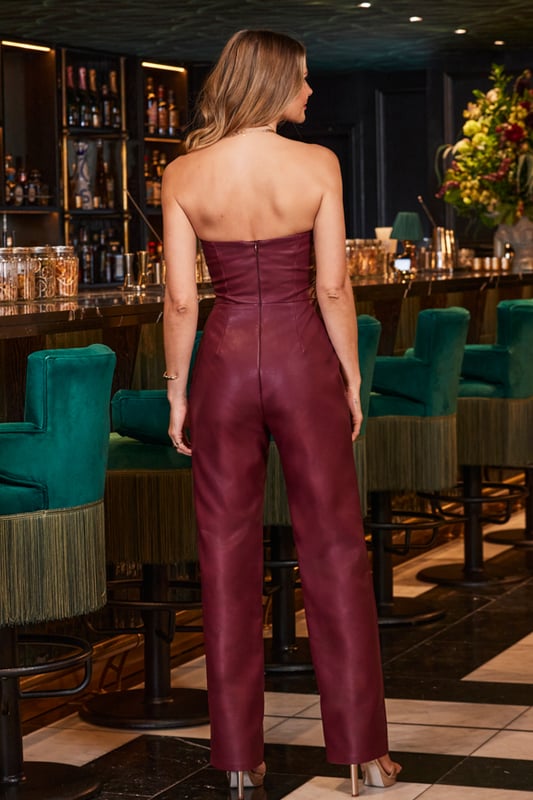 Cue all eyes on youCrafted from the softest faux leatherSexy bandeau necklineElongating wide-leg styleFor date nights, drinks and dance floorsAdd barely-there heels and a box clutchInside leg to fit: Short 29" | Regular 31" | Long 33"