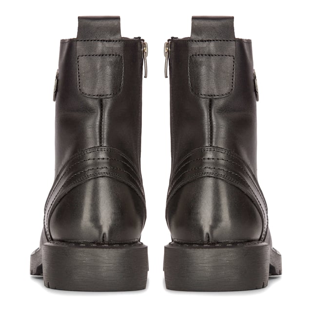 Add a touch of style to any outfit with these slip on heeled western Leather Shoes by Etor. These eye-catching Boots are made from genuine cowhide leather, The Shoes include a leather insole for all day comfort and a 1.5 inch rubber stacked heel for an imposing look. Paired with a pair of jeans or slacks, these boots are the perfect compliment to any outfit.   Hand Made From The Finest Leather To Ensure Quality, Comfort & Style