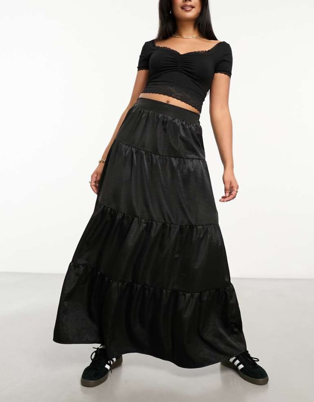 Jupe BCBG MAX AZRIA Noir Fourrure à Volants - Taille XXS, Neuve Sans étiquettes