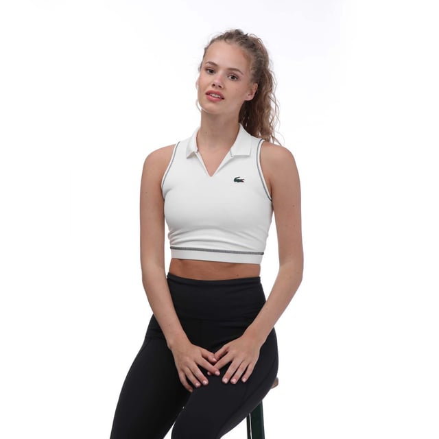 Designed for HIIT & FUNCTIONAL TRAINING  with an intensive frequency  this product is providing you medium support which guarantees you the perfect level of support during your trainings with moderate impact. It offers stretch fabric  as well  to follow your every move during training. But also breathability which guarantees you air circulation Our iconic polo revisited as a bra to allow you to combine performance and style. It has been tested by athletes to ensure functionality. The core performance capsule includes all the basics you need to achieve your best performance.