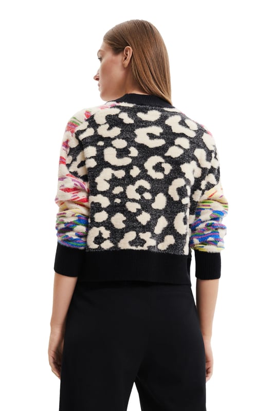 Marca: Desigual   Género: Mujeres   Tipo: Punto   Color: Multicolor   Patrón: Colorido   Escote: Cuello Redondo   Mangas: Manga Larga   Temporada: Otoño/invierno