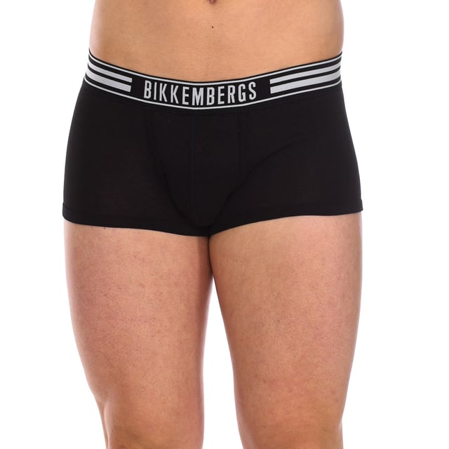 Boxer fashion Stripes by Bikkembergs.
 Color Black.
 Elastic rubber waistband, with the name of the firm embroidered on the front.
 Comfortable and breathable fabric.
 Anatomical front, with the ability to hold without squeezing.
 Seams seen in tone.

 Composition: 95% Cotton, 5% Elastane

 Care:
 -Wash at max temperature. 40ºC.
 -Do not use bleach.
 -Supports dry cleaning.
 -Allows you to use dryer.
 -Iron at max temperature. 130ºC.
 Composition: 95% Cotton, 5% Elastane
 Care:
Care:
 -Wash at max temperature. 40ºC.
 -Do not use bleach.
 -Supports dry cleaning.
 -Allows you to use a dryer.
 -Iron at max temperature. 130ºC.