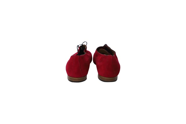 VINTAGE, RRP AS NEW
Manolo has been creating this classic lace-up for decades. A nod to Manolo's love of England, the Witney is named after the market town in Oxfordshire. Bright pink suede Oxfords featuring cap toe design with full broguing detail and waxed cotton laces. 

Upper: 100% calf suede.
Sole: 100% cow leather.
Lining: 100% goat skin.
Heel measures 25 mm.
UK sizing.
Made in Italy.

Manolo Blahnik Witney Brogues in Pink Suede
Condition: very good, comes with shoe box
Sign of wear: moderate wear on soles
Material: Suede
Size: 38
SKU: 125116