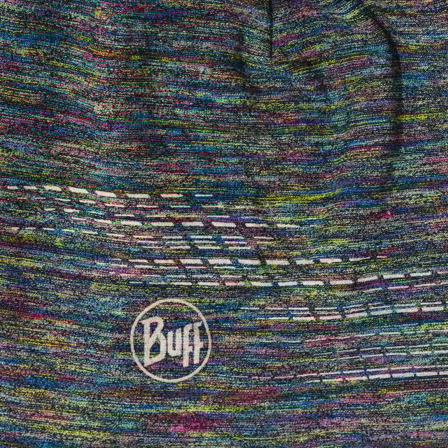 Gorro Reversible Buff.
Color Multicolor
Gorro casual, versátil y adaptable a todas tus necesidades.
Complemento ideal para proteger del frio. 
Espíritu eco, diseño BUFF y tecnología avanzada para deporte o el día a día.
Reversible y con gráficos de la marca.

Composición:  100% Poliéster.

Medidas:  23 x 21 cm.

Lavar a mano.
No utilizar lejía.
Utilizar plancha temperatura máxima 110º.