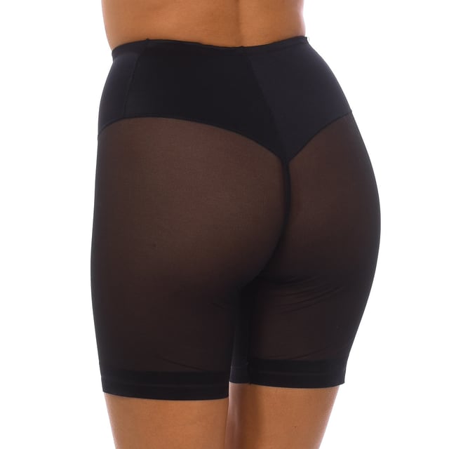 Descubre la innovadora Faja Culotte "SECRETS", diseñada para ofrecerte un efecto invisible y un ajuste perfecto. Esta prenda redefine el concepto de comodidad y estilo, ideal para mujeres que buscan realzar su silueta con discreción y elegancia.

Características destacadas:

Efecto Invisible: Diseñada con materiales que aseguran que la faja sea invisible bajo la ropa, permitiéndote lucir impecable en cualquier ocasión.

Ajuste Perfecto: Confeccionada para adaptarse cómodamente a tu cuerpo, proporcionando soporte y realce donde más lo necesitas.

Comodidad Todo el Día: Tejido suave y transpirable que garantiza frescura y confort durante todo el día.

Diseño Moderno: Estilo culotte que combina funcionalidad y moda, diseñado para realzar tu figura de manera discreta y efectiva.

La Faja Culotte "SECRETS" es la elección perfecta para mujeres que valoran la comodidad y la discreción sin sacrificar el estilo. Aporta confianza y realce a tu figura con una prenda que se adapta a tu cuerpo de forma invisible y efectiva.
 Composición: 66% Poliamida, 34% Elastano
 Cuidados:
-Lavar a temperatura max 30º.
-No usar lejía.
-No usar plancha.
-No usar secadora.
-No lavar en seco.